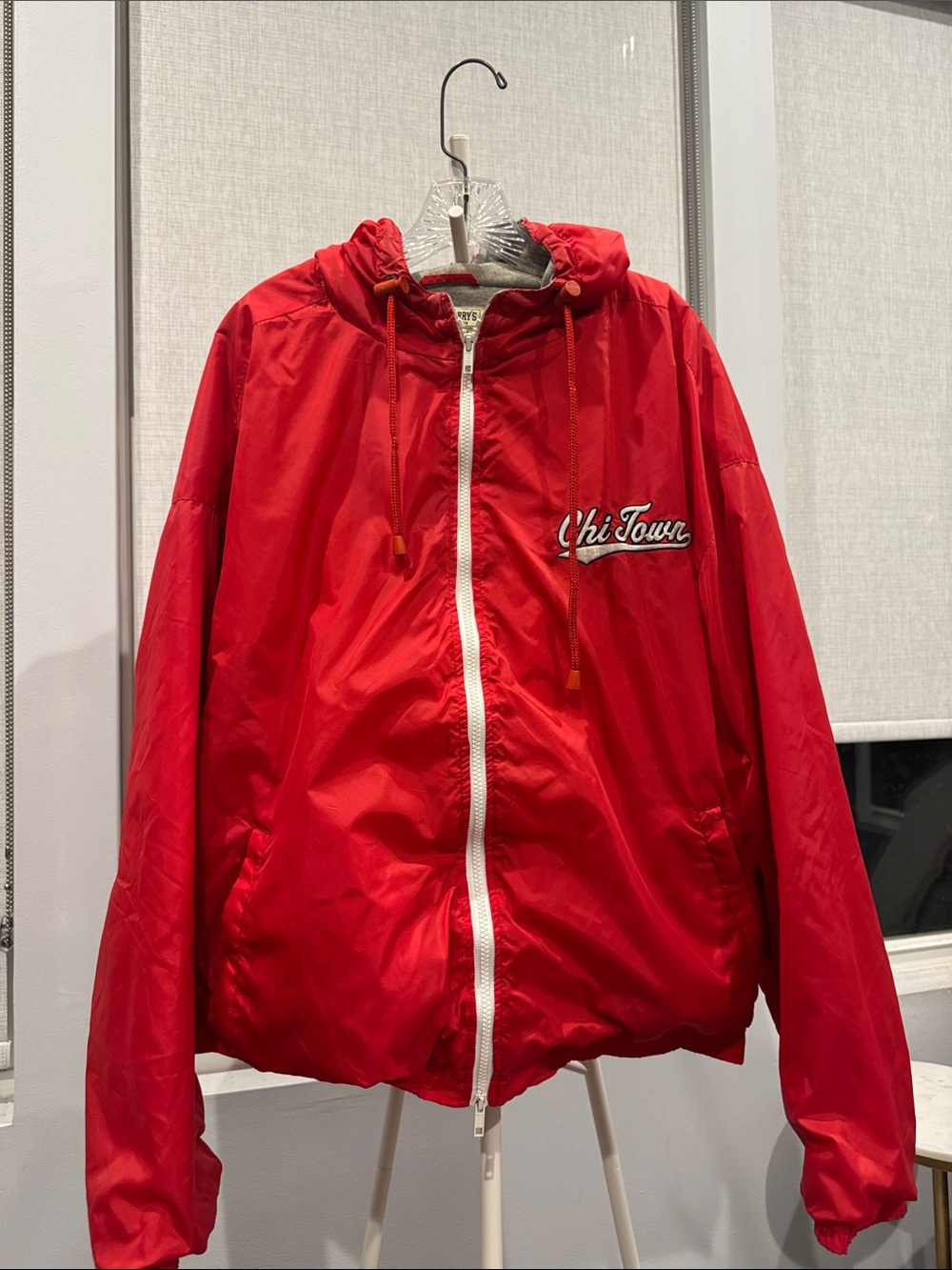 Steve & Barry's Red Hooded Windbreaker with 'Chi Town' Vintage 90’s XL